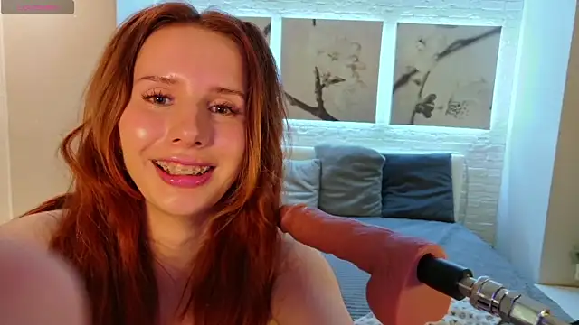 Snapshot of Betty_June chatting on 07-10-26, 08:33 Betty June online show from 07-10-26, 08:33