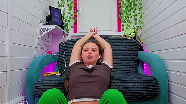 Misss Vikk online show from 12-02-25, 06:30