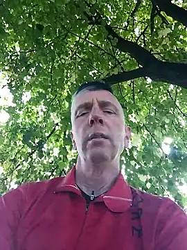 Snapshot of seelengleich chatting on 10-12-25, 01:21 seelengleich online show from 10-12-25, 01:21