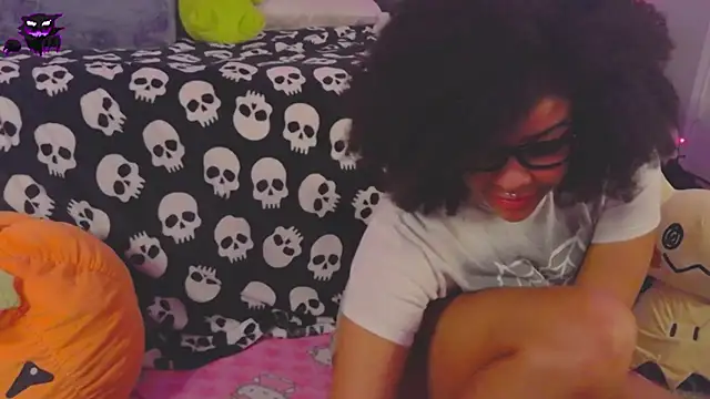 N1NT3NDH03 online show from 12-17-24, 03:39