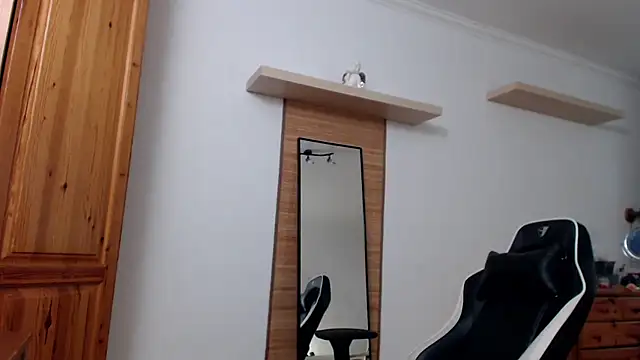 Snapshot of Lisakisss chatting on 03-06-25, 07:57 Lisakisss online show from 03-06-25, 07:57