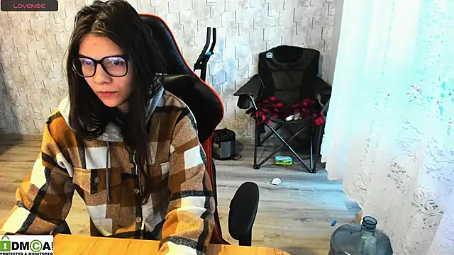 MollyLollipop online show from 12-16-24, 03:30