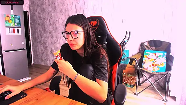 MollyLollipop online show from 03-11-25, 04:43