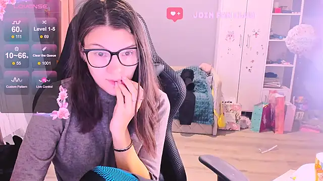 MollyLollipop online show from 11-14-25, 02:21