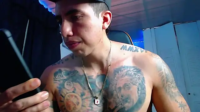 Adam Hudsond online show from 10-27-25, 04:11