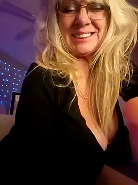 Snapshot of IMS_BHAVEN chatting on 12-15-24, 07:13 IMS BHAVEN online show from 12-15-24, 07:13