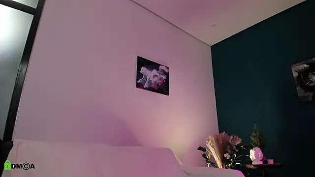 Snapshot of Kylie_Desire chatting on 12-11-24, 02:41 Kylie Desire online show from 12-11-24, 02:41