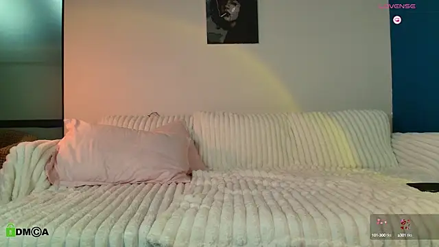 Snapshot of Kylie_Desire chatting on 10-03-25, 03:47 Kylie Desire online show from 10-03-25, 03:47