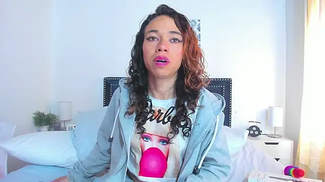 ZulyMichels online show from 01-30-25, 03:40