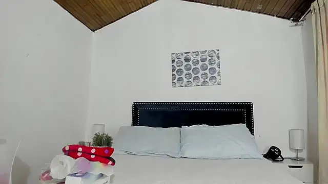 ZulyMichels online show from 02-12-25, 12:44