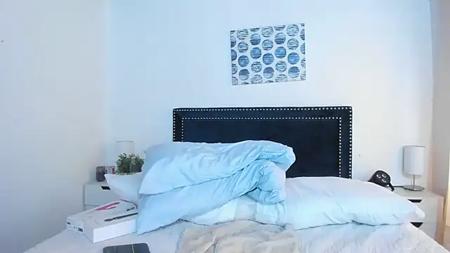 ZulyMichels online show from 02-14-25, 03:58