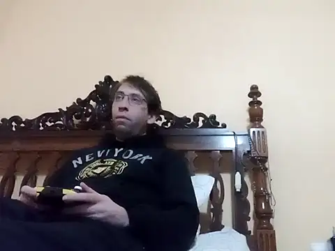 Snapshot of White_rabbit_ chatting on 01-07-25, 03:02 White rabbit  online show from 01-07-25, 03:02