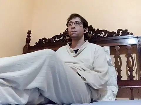 Snapshot of White_rabbit_ chatting on 01-11-25, 12:33 White rabbit  online show from 01-11-25, 12:33