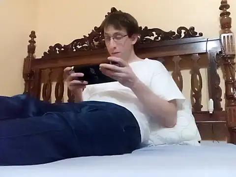 Snapshot of White_rabbit_ chatting on 01-11-25, 08:21 White rabbit  online show from 01-11-25, 08:21