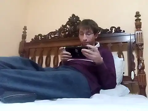 Snapshot of White_rabbit_ chatting on 01-15-25, 09:41 White rabbit  online show from 01-15-25, 09:41