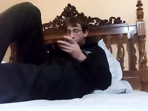 Snapshot of White_rabbit_ chatting on 01-17-25, 06:12 White rabbit  online show from 01-17-25, 06:12