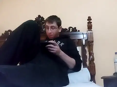 Snapshot of White_rabbit_ chatting on 01-18-25, 09:13 White rabbit  online show from 01-18-25, 09:13