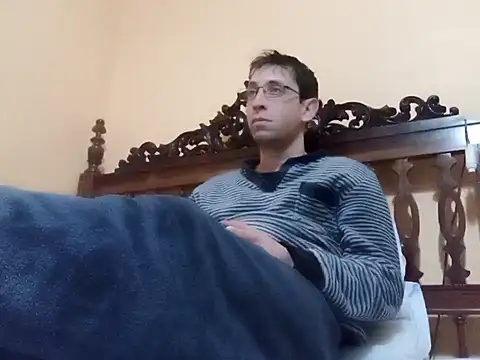 Snapshot of White_rabbit_ chatting on 01-20-25, 01:07 White rabbit  online show from 01-20-25, 01:07