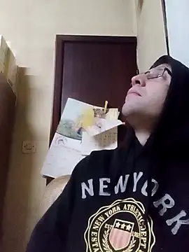 Snapshot of White_rabbit_ chatting on 01-20-25, 09:11 White rabbit  online show from 01-20-25, 09:11