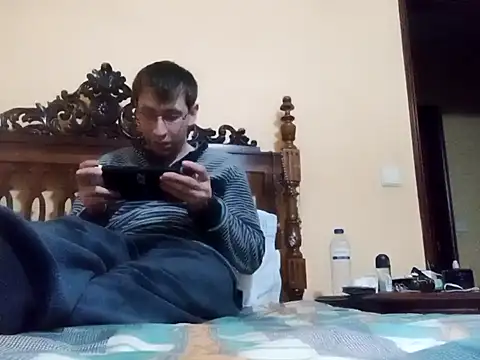 Snapshot of White_rabbit_ chatting on 01-23-25, 10:33 White rabbit  online show from 01-23-25, 10:33