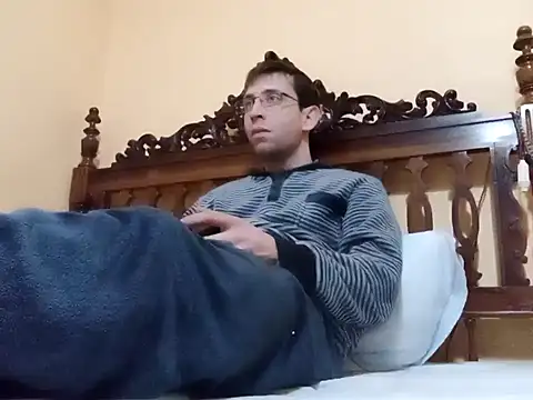 Snapshot of White_rabbit_ chatting on 01-24-25, 11:45 White rabbit  online show from 01-24-25, 11:45