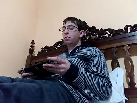 Snapshot of White_rabbit_ chatting on 02-04-25, 09:31 White rabbit  online show from 02-04-25, 09:31