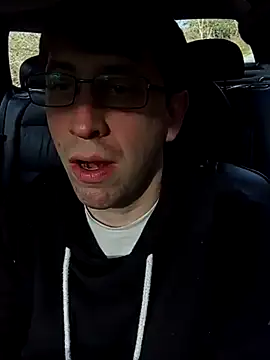 Snapshot of White_rabbit_ chatting on 03-01-25, 04:33 White rabbit  online show from 03-01-25, 04:33