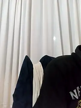 Snapshot of White_rabbit_ chatting on 03-13-25, 07:17 White rabbit  online show from 03-13-25, 07:17