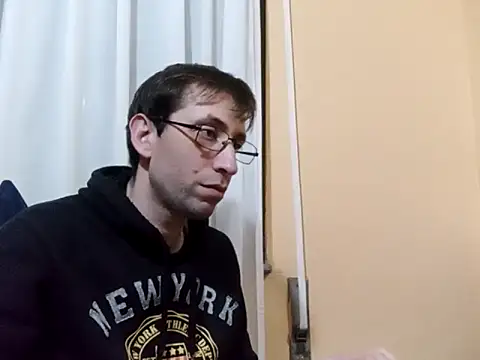 Snapshot of White_rabbit_ chatting on 03-13-25, 10:21 White rabbit  online show from 03-13-25, 10:21