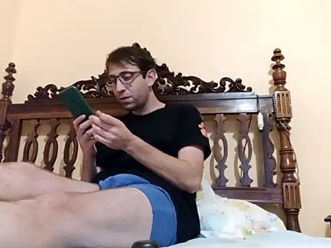 Snapshot of White_rabbit_ chatting on 09-11-25, 03:23 White rabbit  online show from 09-11-25, 03:23