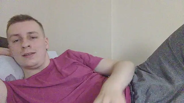 Snapshot of your_andy chatting on 10-21-25, 07:20 your andy online show from 10-21-25, 07:20