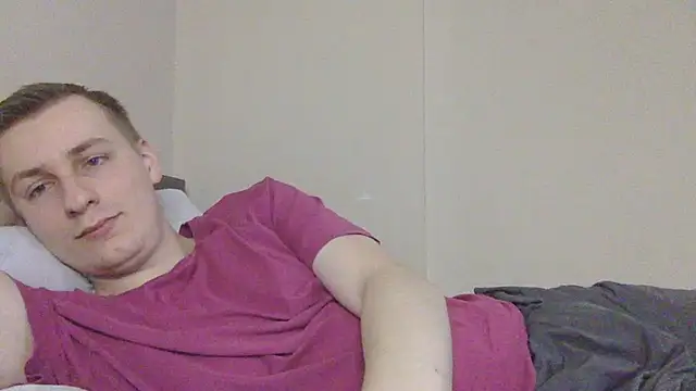 Snapshot of your_andy chatting on 11-17-25, 07:25 your andy online show from 11-17-25, 07:25