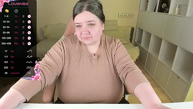 PlumPie online show from 10-19-25, 01:23