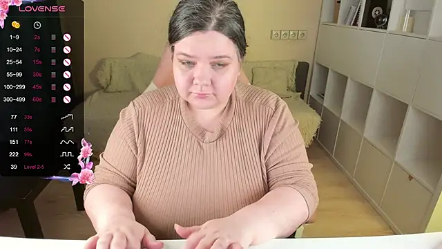 PlumPie online show from 10-31-25, 10:22