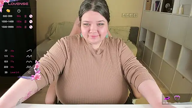 PlumPie online show from 11-25-25, 05:35