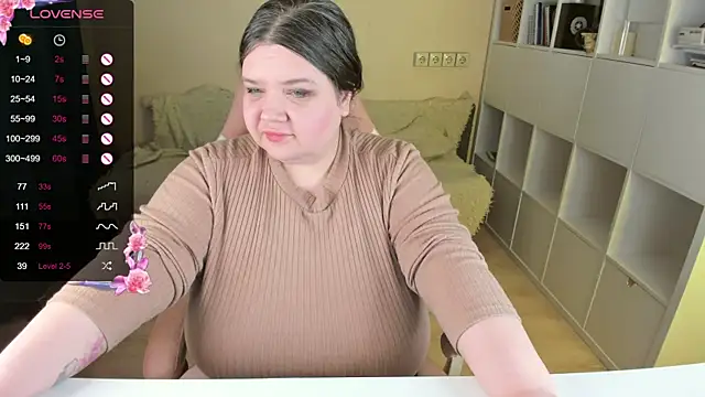 PlumPie online show from 01-12-26, 12:05