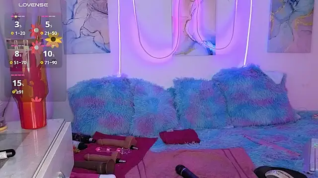 Snapshot of ManeSummers chatting on 11-16-25, 06:24 ManeSummers online show from 11-16-25, 06:24