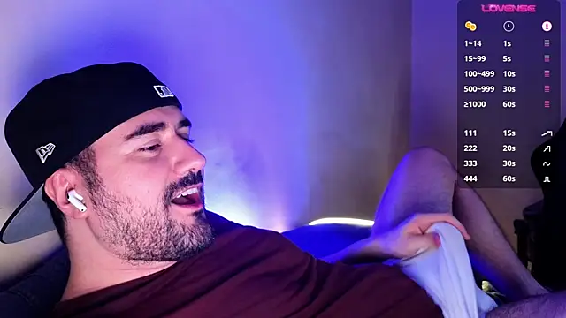 Snapshot of DominantTheo chatting on 12-10-24, 03:41 DominantTheo online show from 12-10-24, 03:41