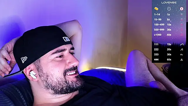 Snapshot of DominantTheo chatting on 01-22-25, 06:10 DominantTheo online show from 01-22-25, 06:10