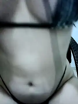 Snapshot of VIC22SECRET chatting on 02-06-25, 01:16 VIC22SECRET online show from 02-06-25, 01:16