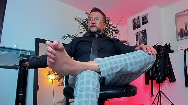 MrFrank tattoo online show from 12-13-24, 03:11