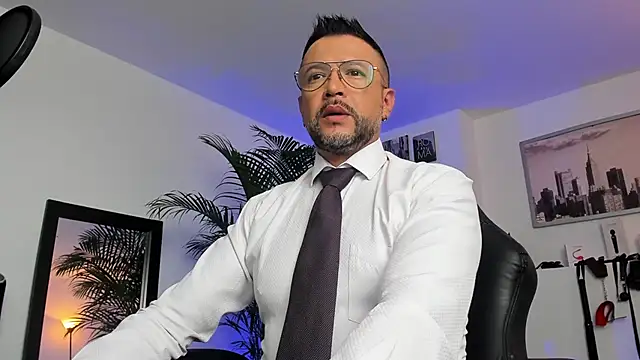 MrFrank tattoo online show from 12-21-24, 02:58