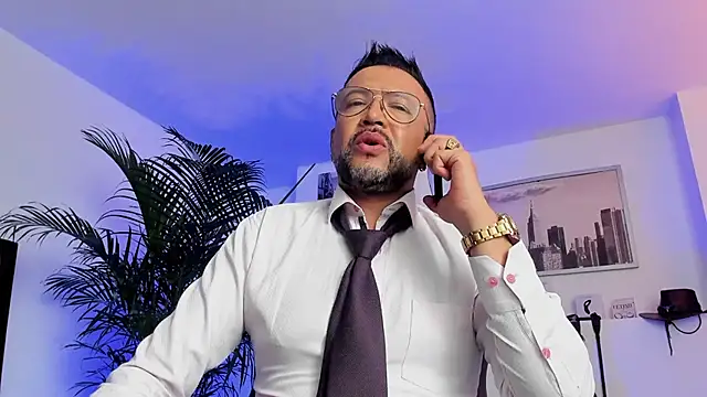 MrFrank tattoo online show from 12-25-24, 02:56