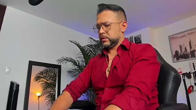 MrFrank tattoo online show from 01-26-25, 02:19