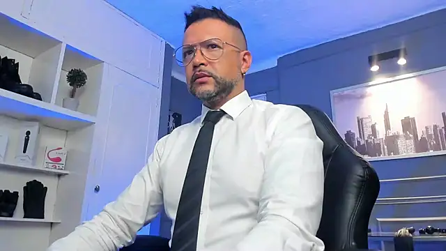 MrFrank tattoo online show from 03-17-25, 01:39