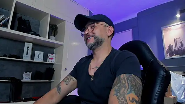 MrFrank tattoo online show from 09-11-25, 01:06