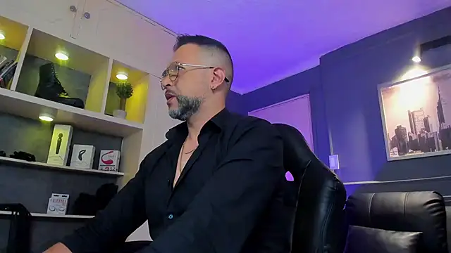 MrFrank tattoo online show from 11-18-25, 11:47