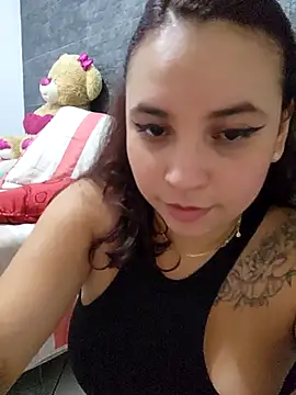 LizzRouse online show from 12-04-25, 01:04