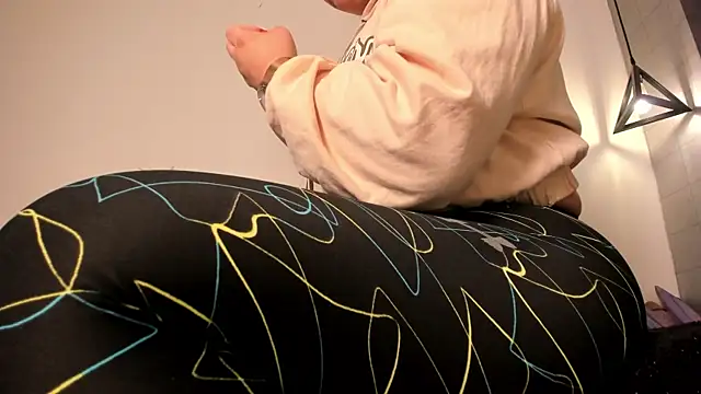 Snapshot of _rebecca1 chatting on 03-19-25, 08:32 rebecca1 online show from 03-19-25, 08:32