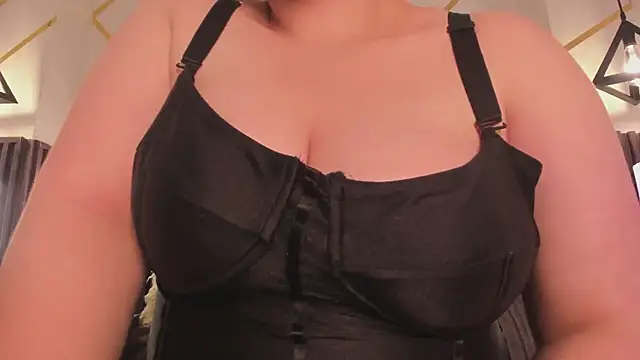 Snapshot of _rebecca1 chatting on 02-11-26, 01:10 rebecca1 online show from 02-11-26, 01:10